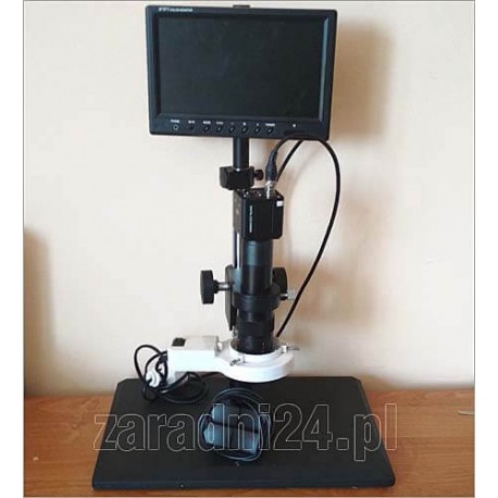 Mikroskop z monitorem.